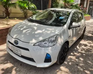 Toyota Aqua G PUSH HYBRID 2014