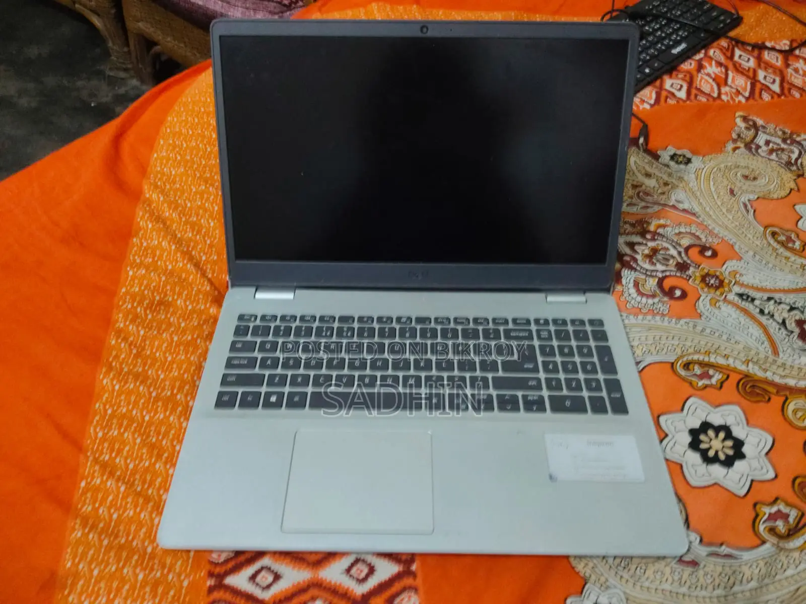ডেল ইন্সপিরন ৩৫০১