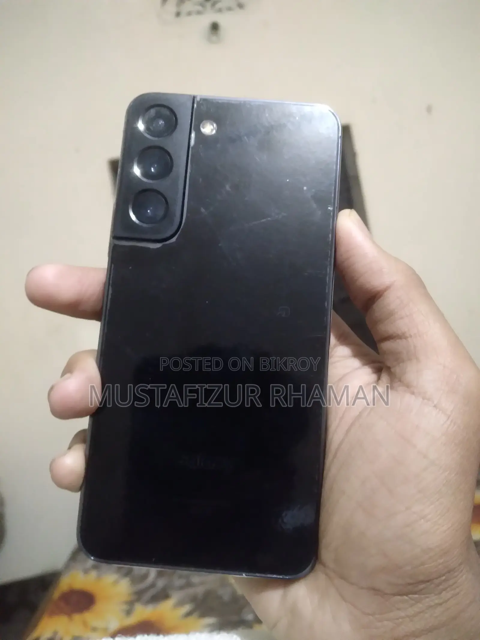 Samsung Galaxy S22 (Used)