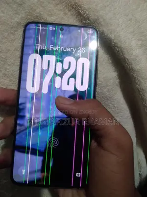 Samsung Galaxy S22 (Used)