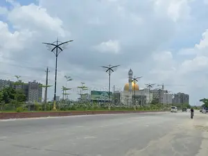 Bashundhara L Block 20 Katha Plot for Sale.. Near 300 ft...