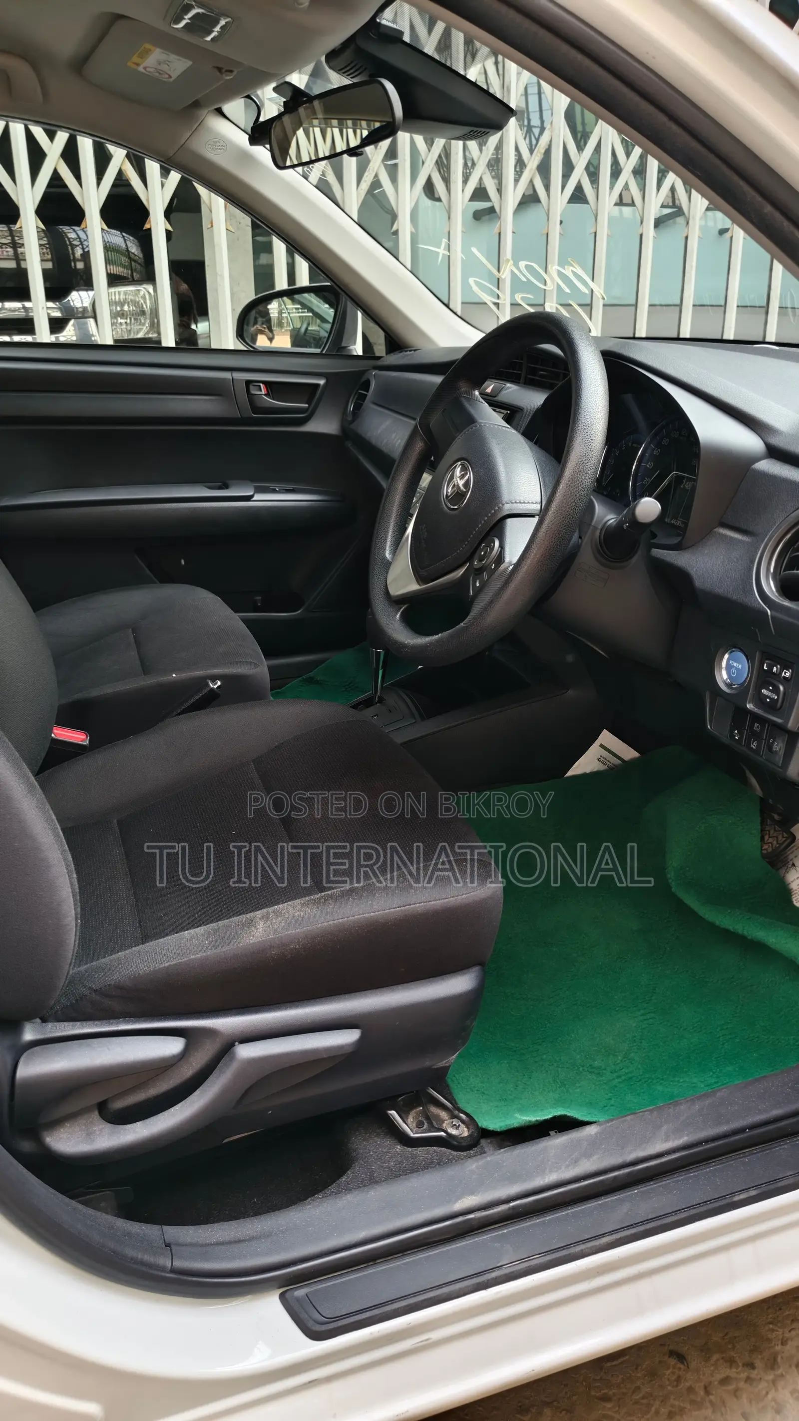 Toyota Axio PUSH HYBRID EX PKG 2020