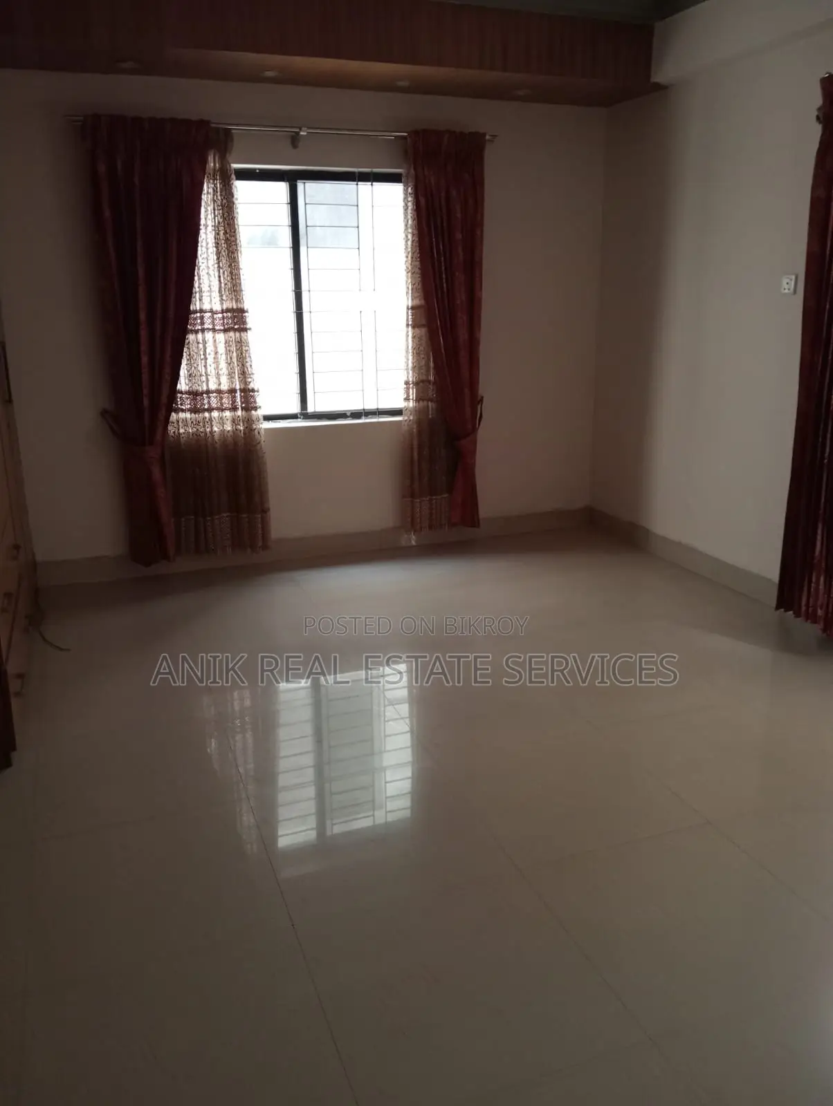 Wonderful 3 Bedroom Un Farnised Flat Rent At Gulshan 1