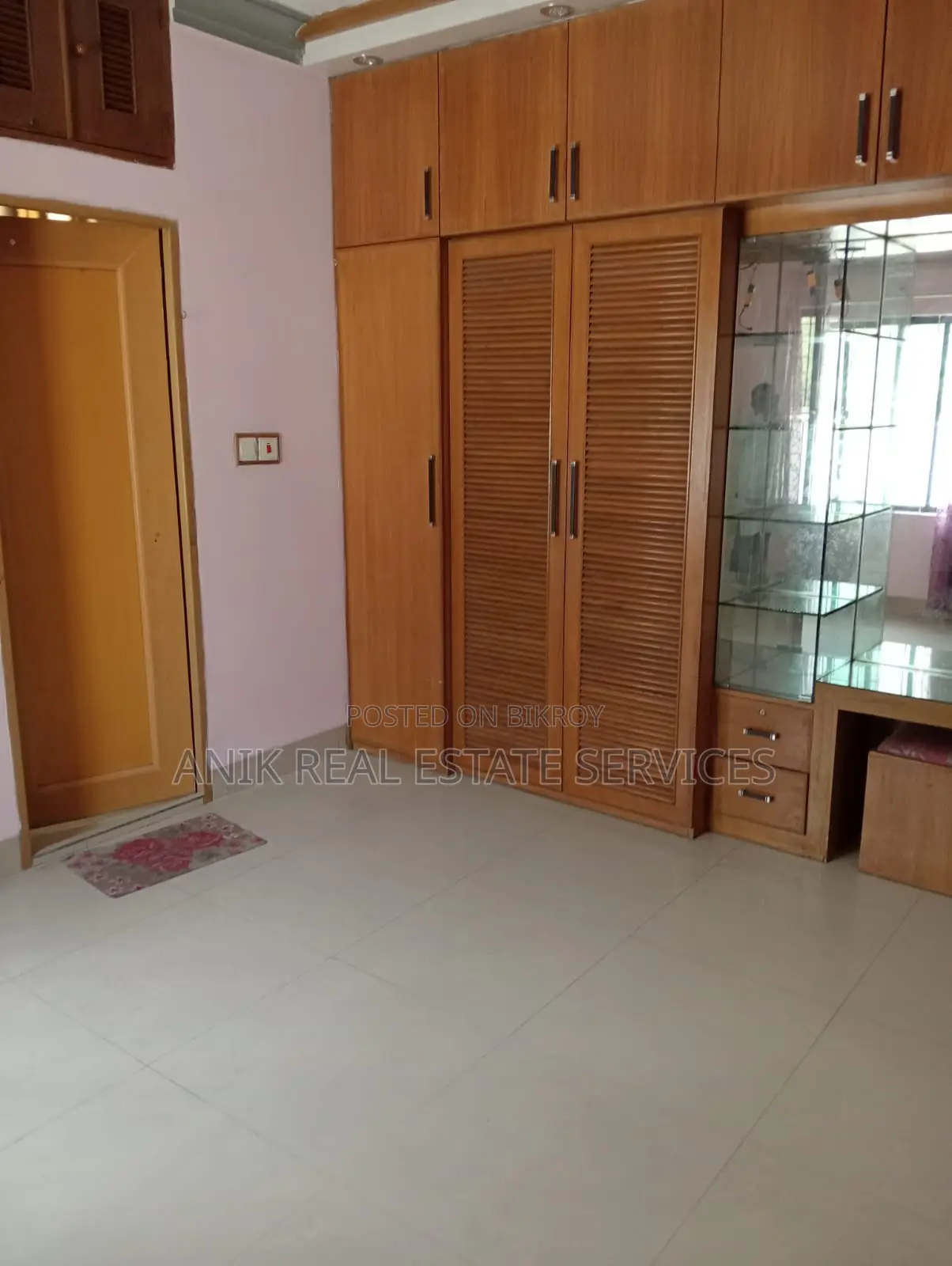 Wonderful 3 Bedroom Un Farnised Flat Rent At Gulshan 1