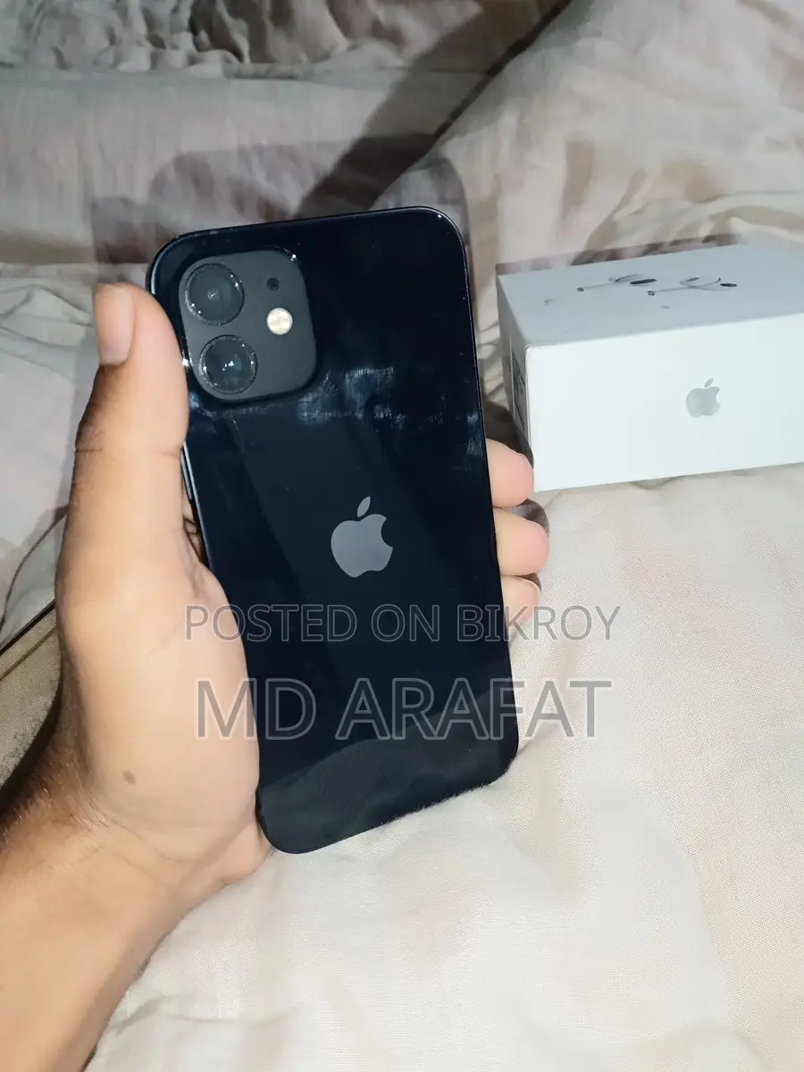 Apple iPhone 12 (Used)