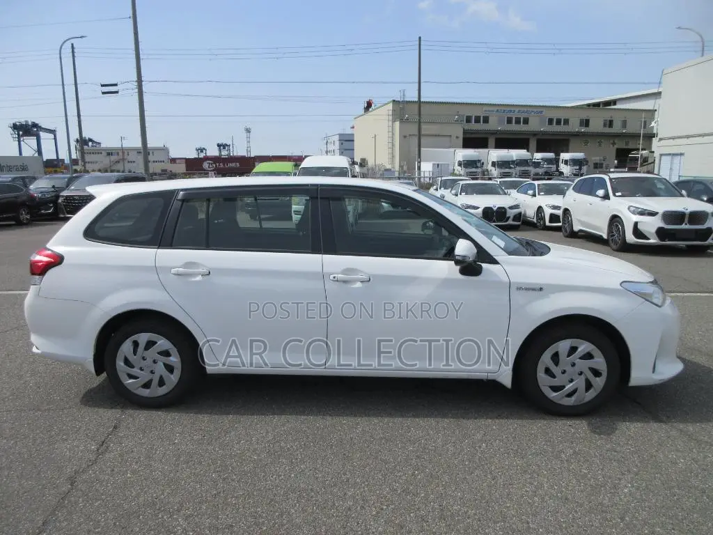 Toyota Fielder EX 2020