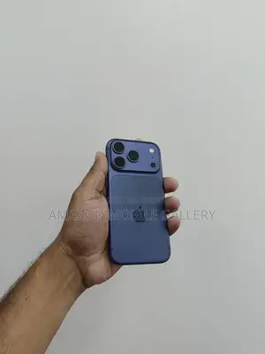 Apple iPhone 17 Pro 256 GB(Full Box) (Used)