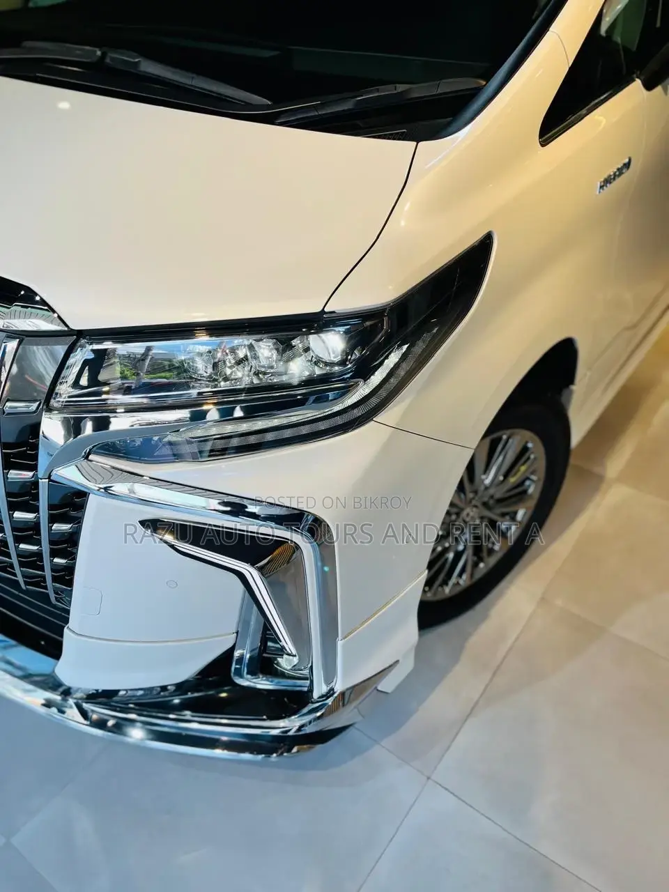 Toyota Alphard For Rent