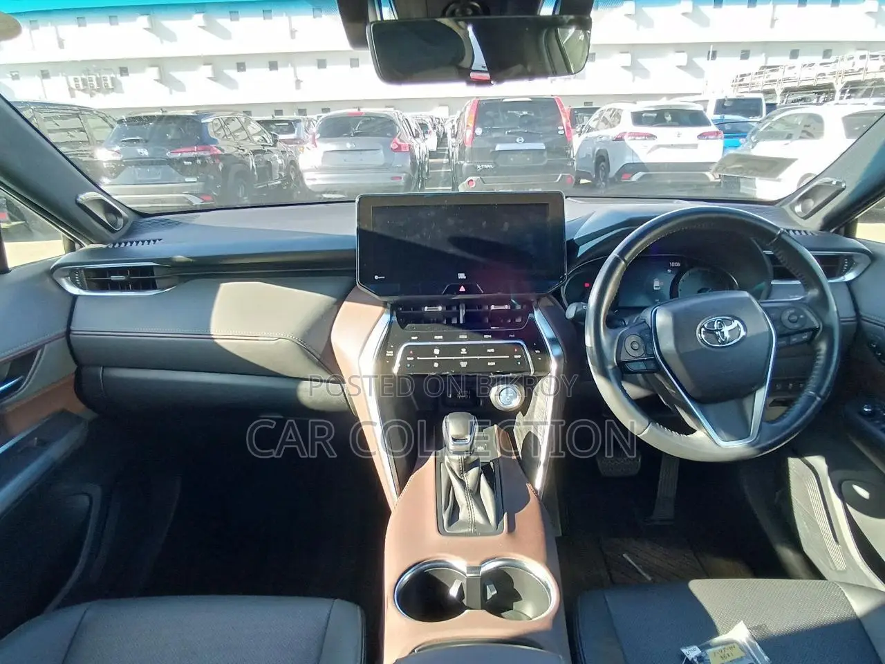 Toyota Harrier Z Leather Non-Hybrid 2020