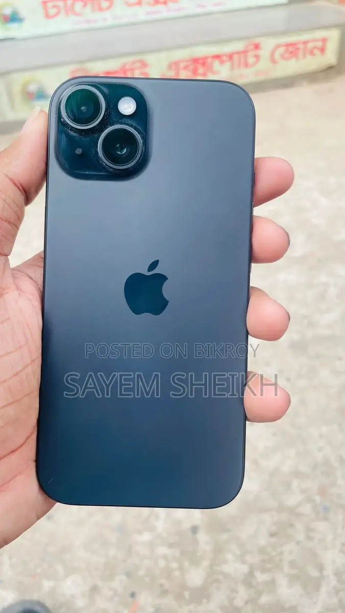 Apple iPhone 15 (Used)
