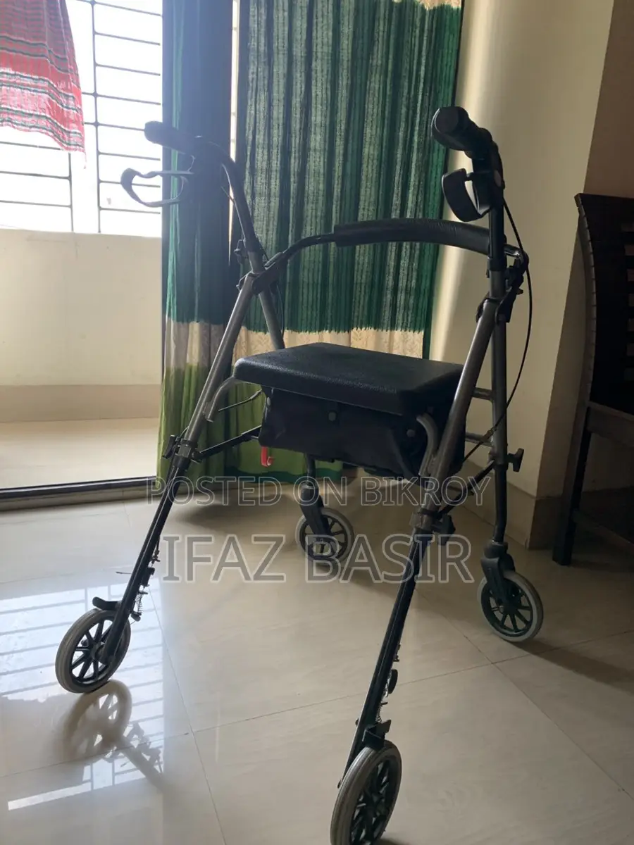 ওয়াকিং হুইলচেয়ার