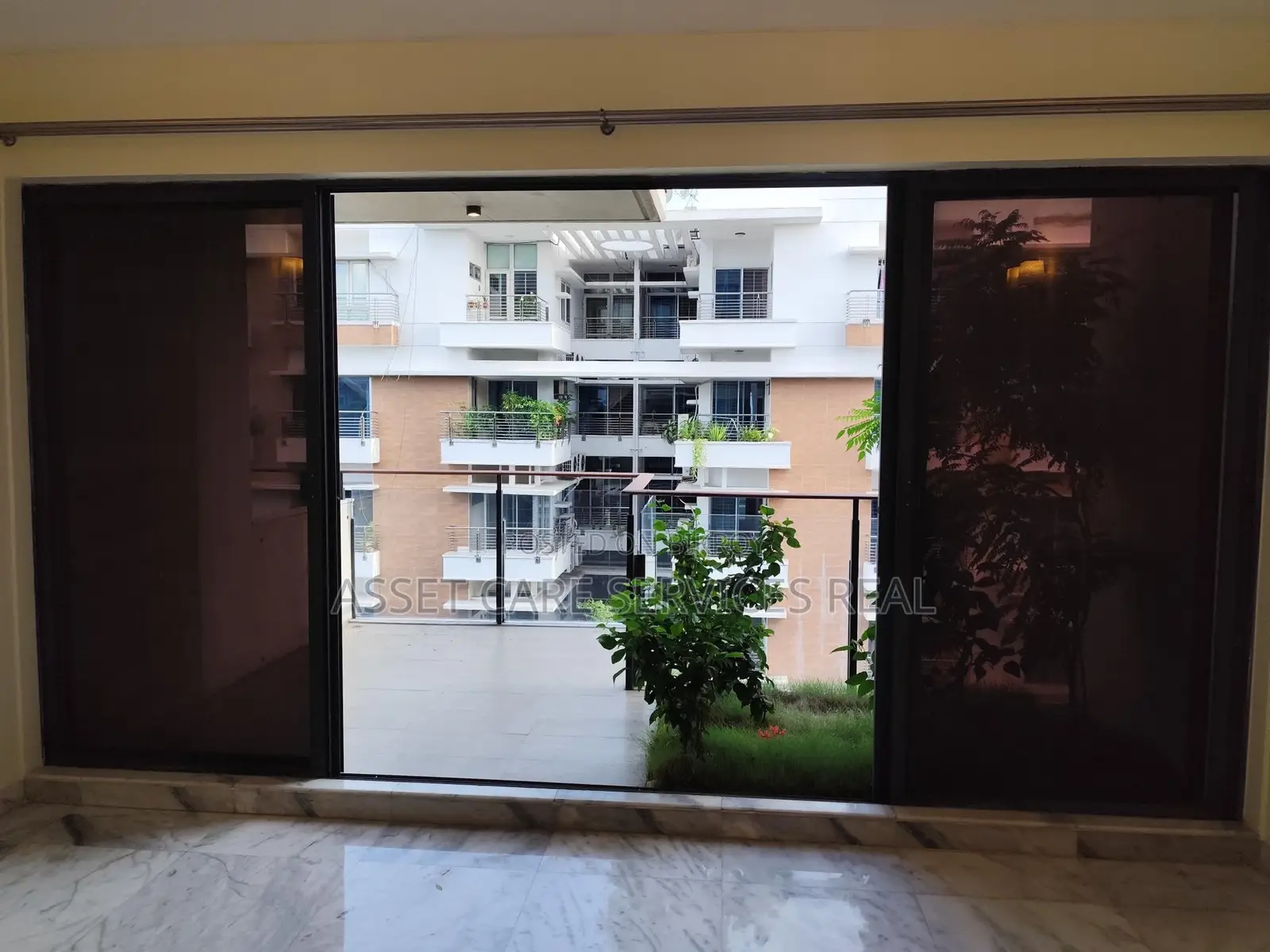 North Gulshan Shanta Luxurious Semi-Furnished Apartment Rent
