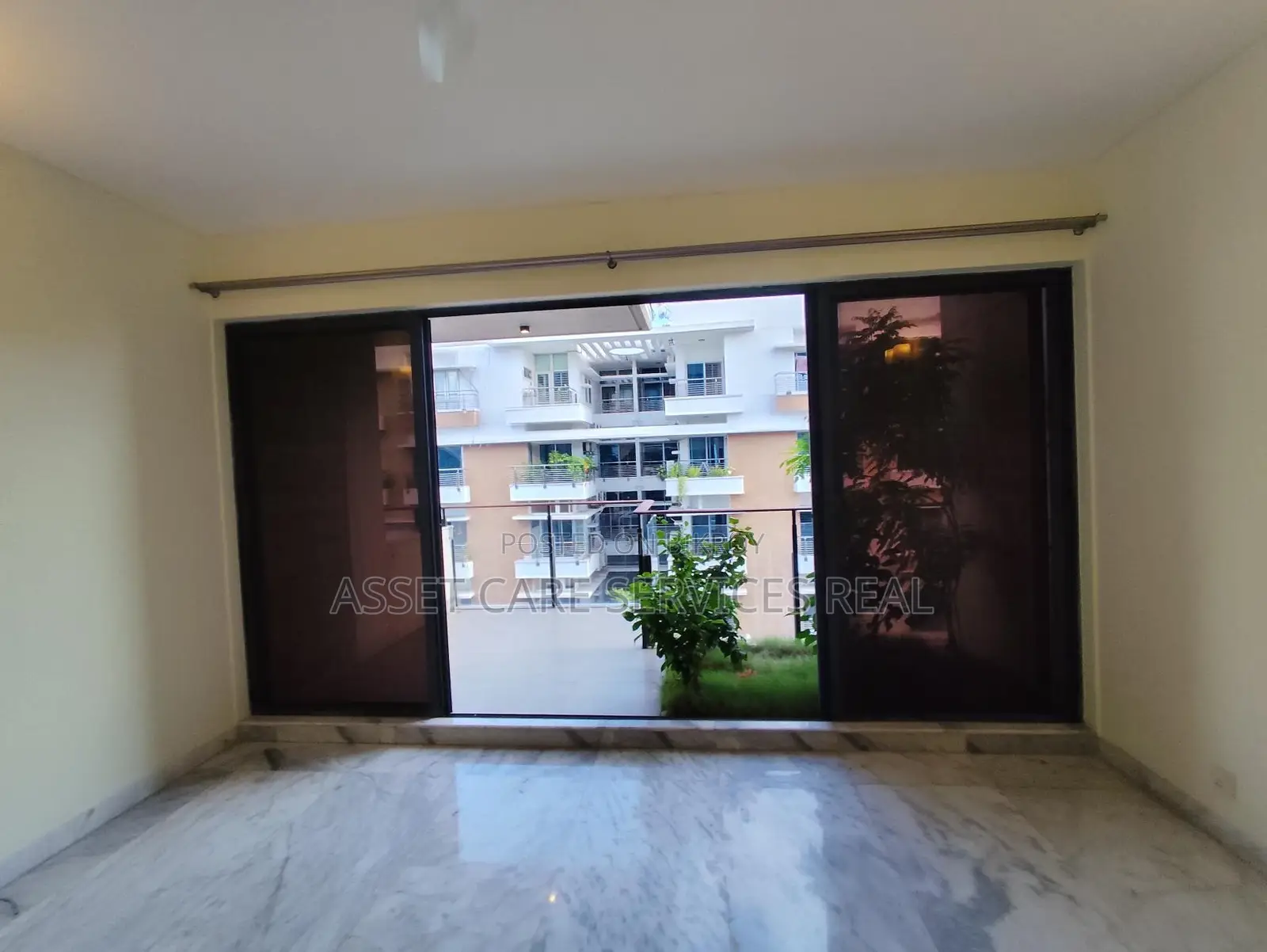 North Gulshan Shanta Luxurious Semi-Furnished Apartment Rent