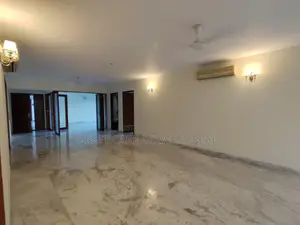 North Gulshan Shanta Luxurious Semi-Furnished Apartment Rent