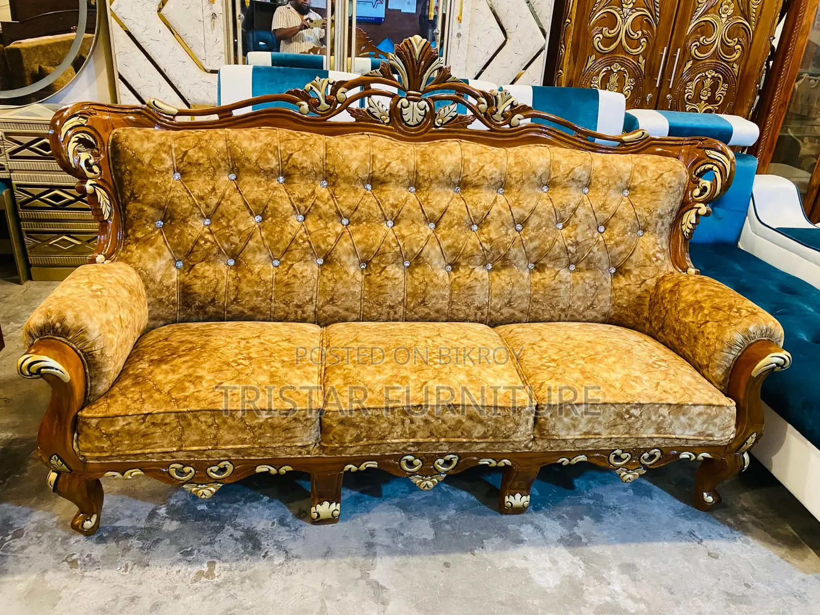 Stylish 6-Seater Sofa Set