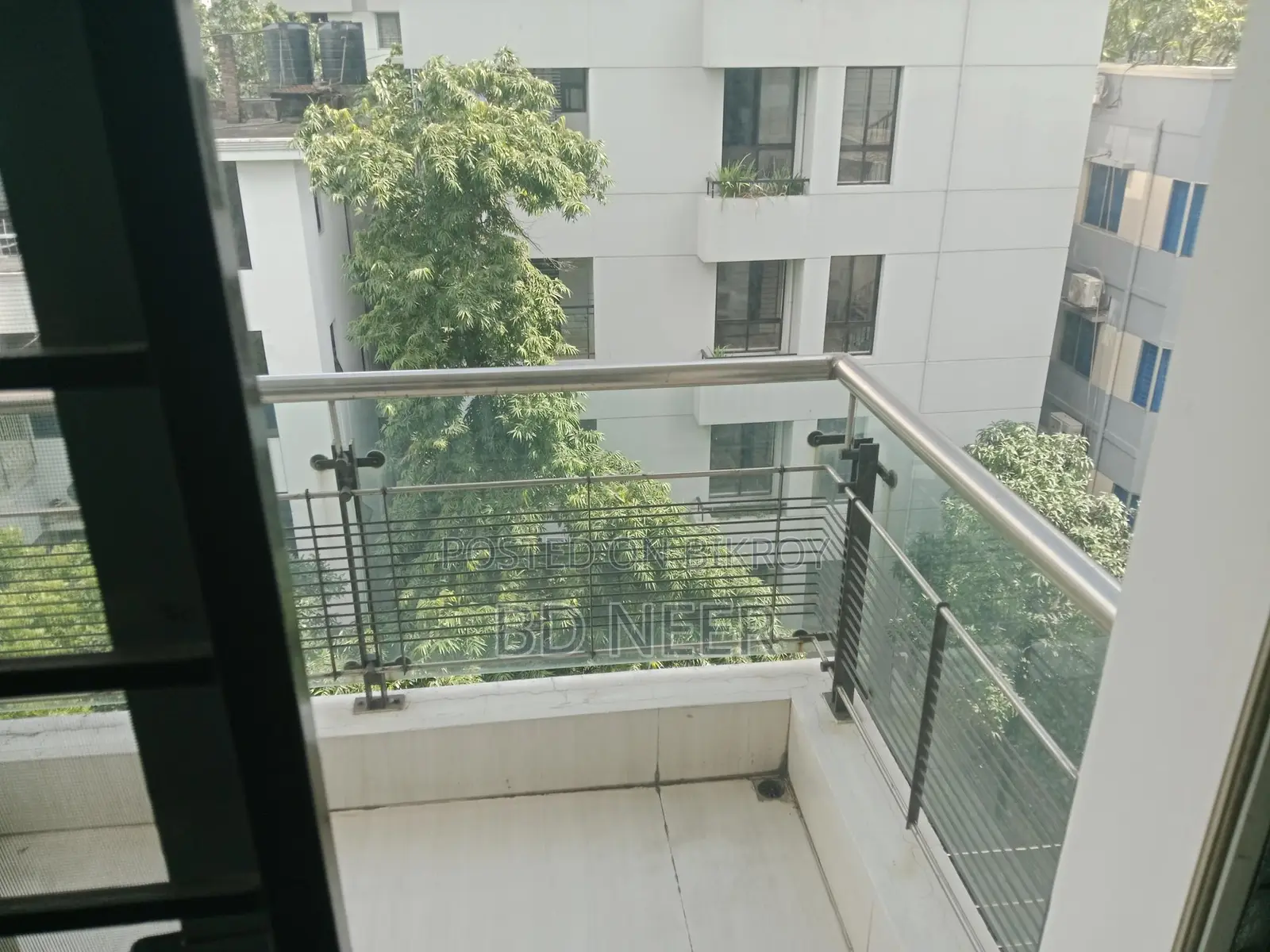 wonderful furnish 3 Bed room apt rent in banani