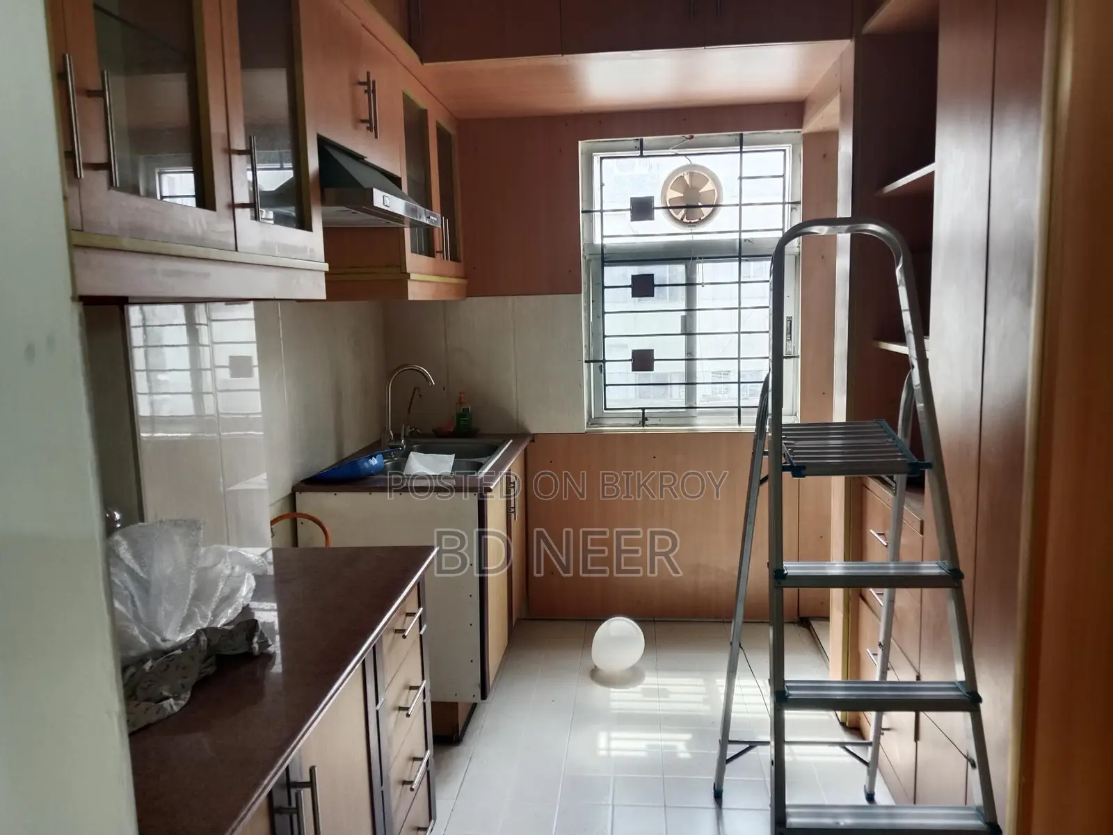 wonderful furnish 3 Bed room apt rent in banani