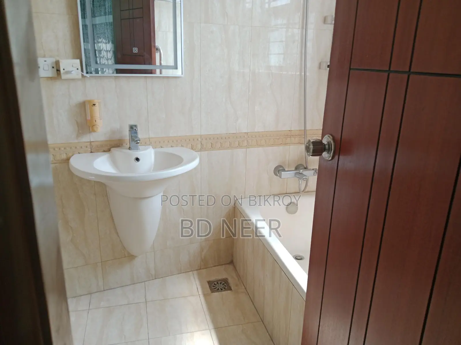 wonderful furnish 3 Bed room apt rent in banani