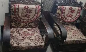 সোফাসেট বিক্রি করা হবে