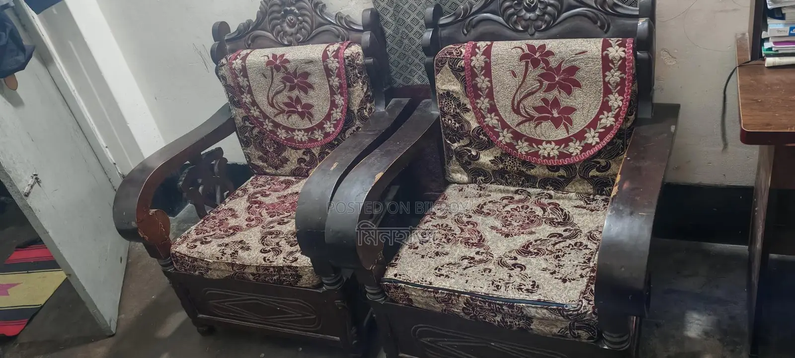 সোফাসেট বিক্রি করা হবে