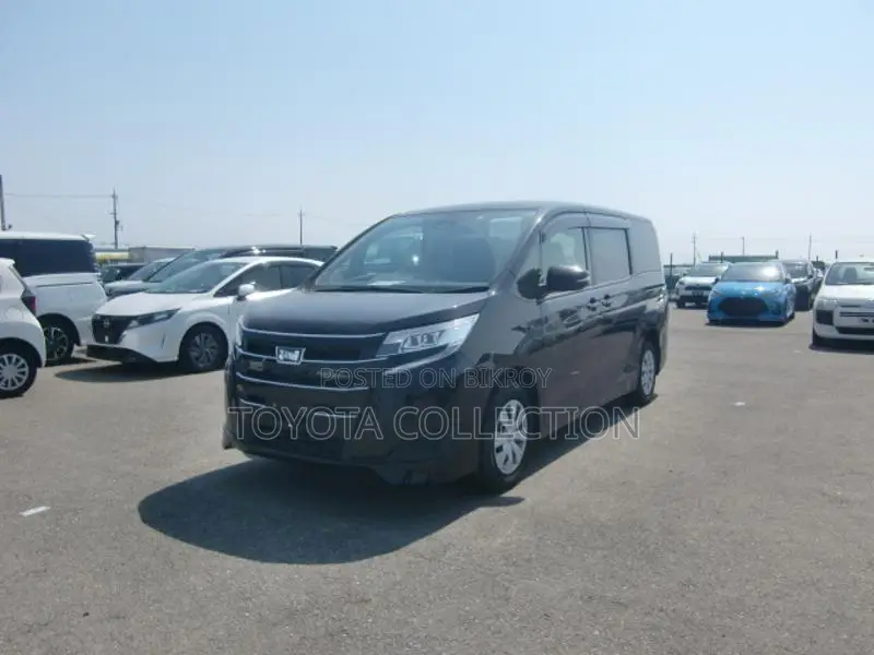 Toyota Noah X PUSH START 2020