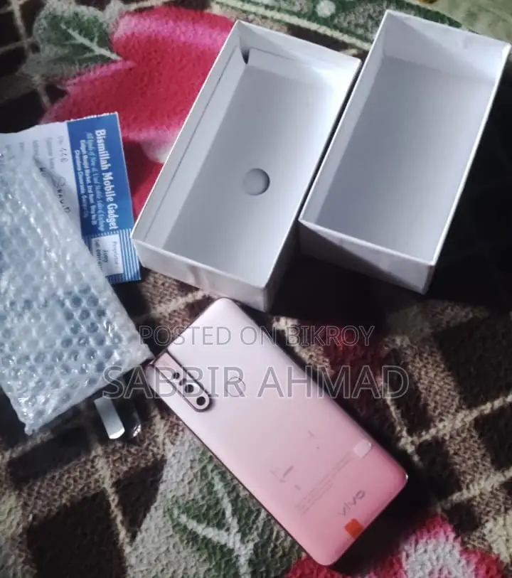 Vivo V15 . (Used)