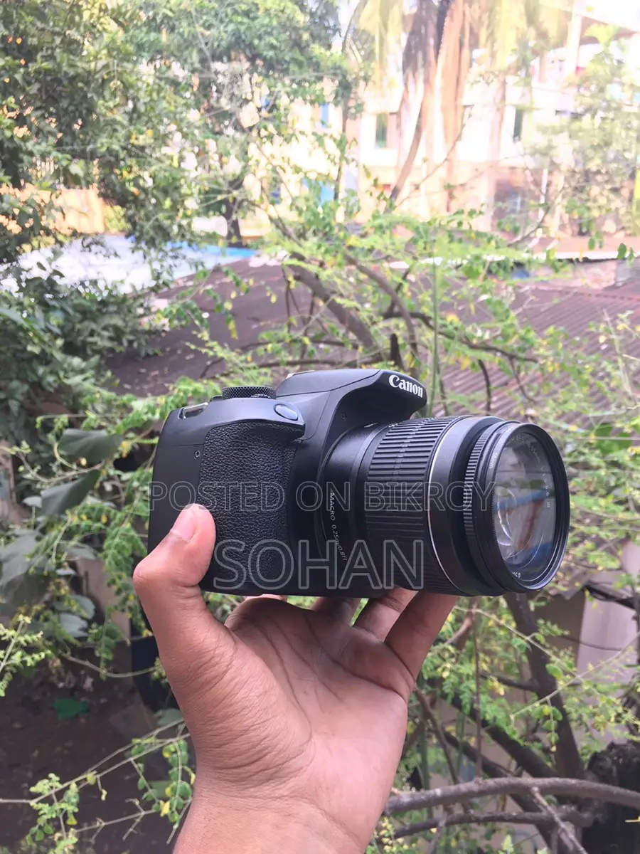 Canon 1300D with 18-55 ii lens