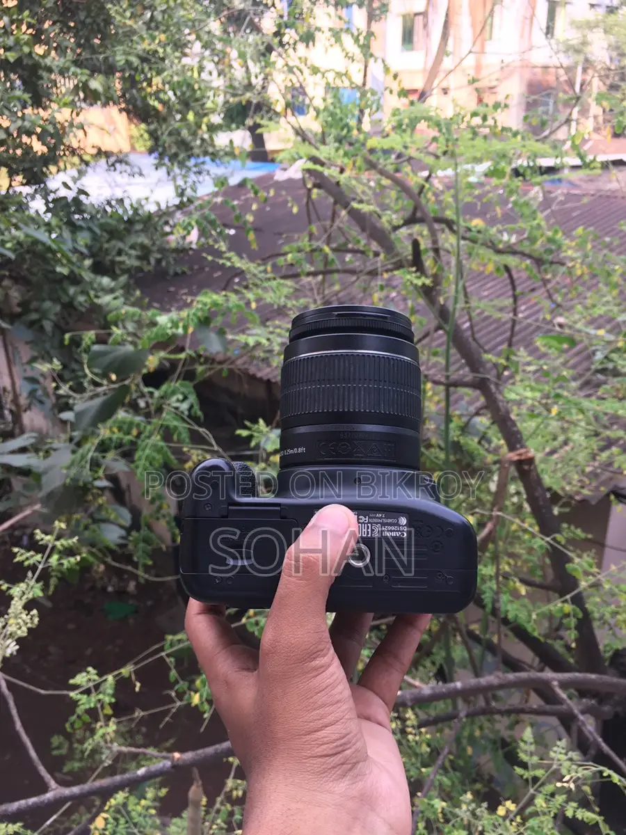 Canon 1300D with 18-55 ii lens