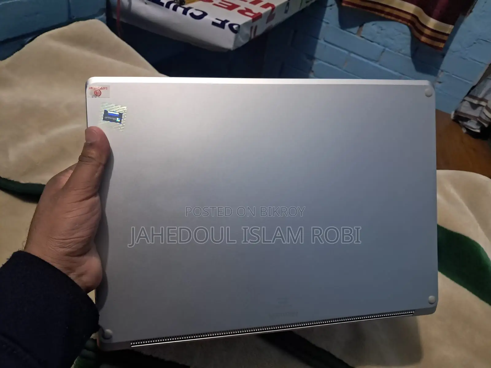 ল্যাপটপ বিক্রয়ের জন্য