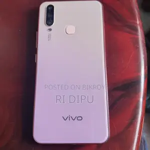 Vivo Y21 . (Used)