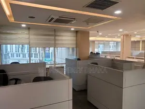 গুলশানে ৪৫০০ বর্গফুটের নতুন ভবনে ফুল ফার্নিশড কমার্শিয়াল স্পেস ভাড়ার জন্য