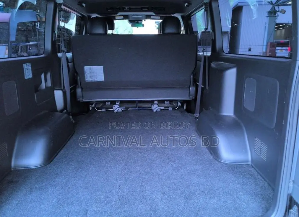 Toyota Hiace SUPER GL DARK PRIME 2020