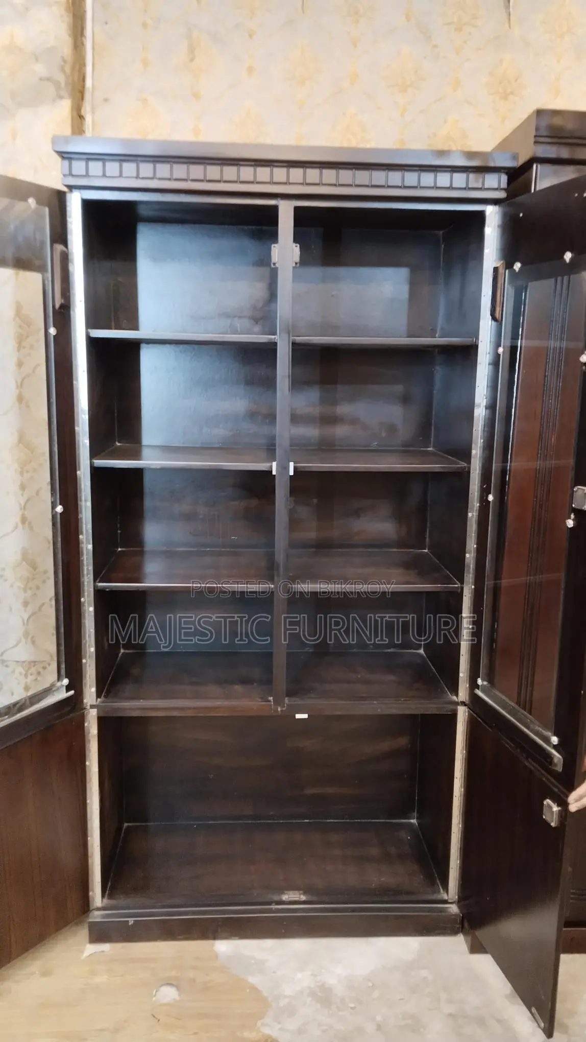 BOOKSHELVES. M # 803