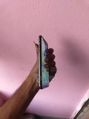 Apple iPhone 11 (Used)