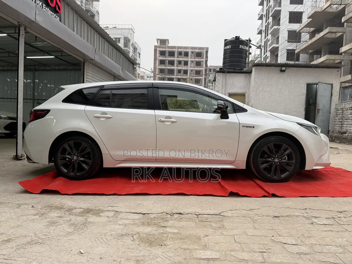 Toyota Corolla Touring WXB Hybrid 2020