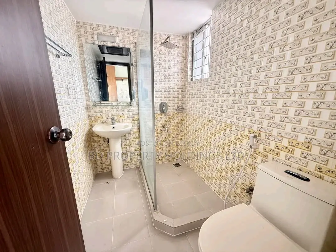 4bdrm Apartment in Uttara for rent