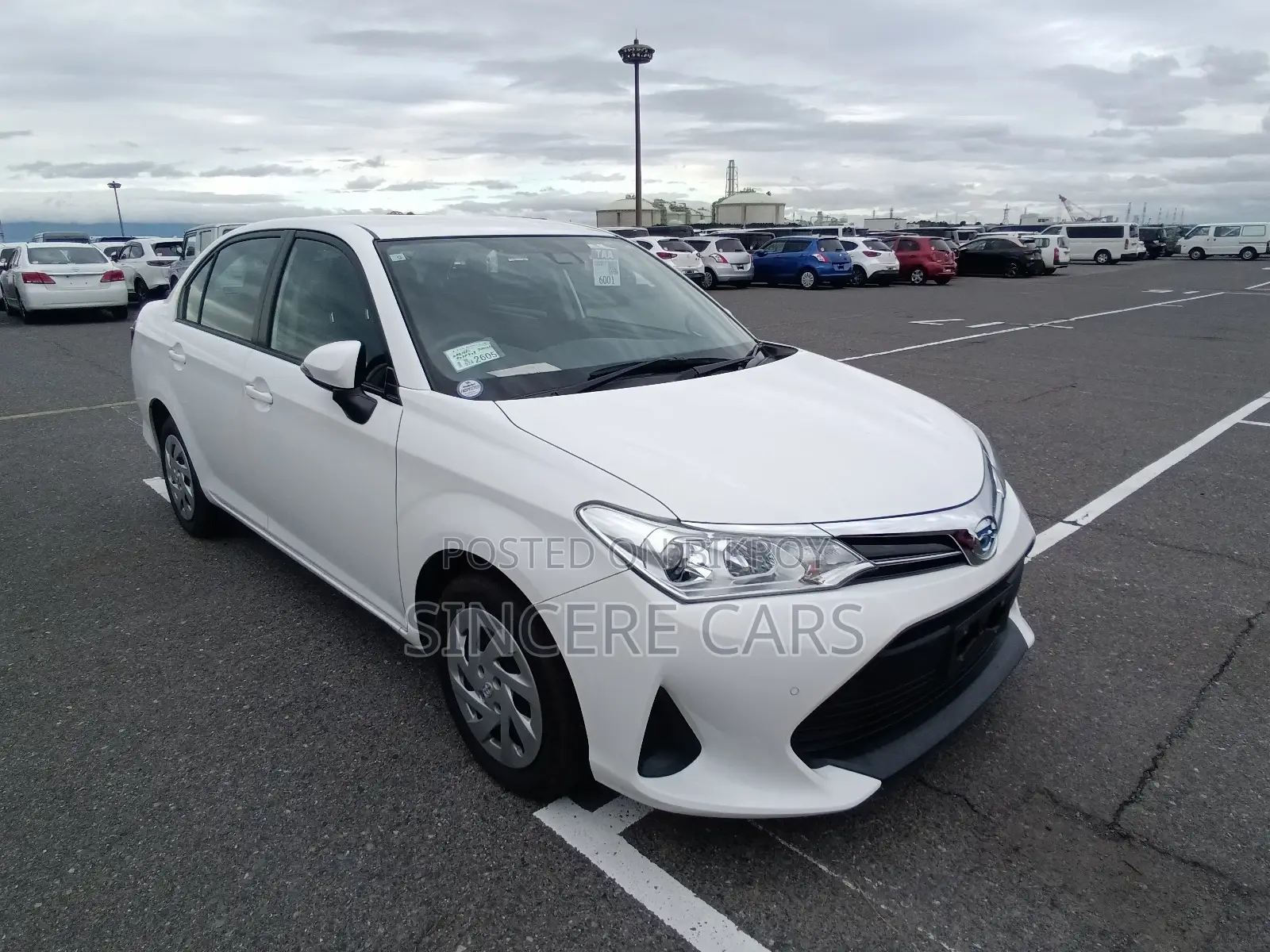 Toyota Axio ex hyb push 29000km 2020