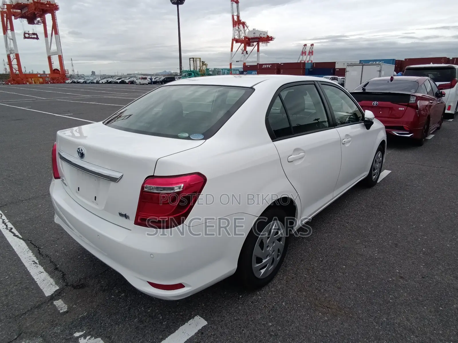 Toyota Axio ex hyb push 29000km 2020