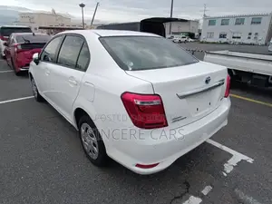 Toyota Axio ex hyb push 29000km 2020