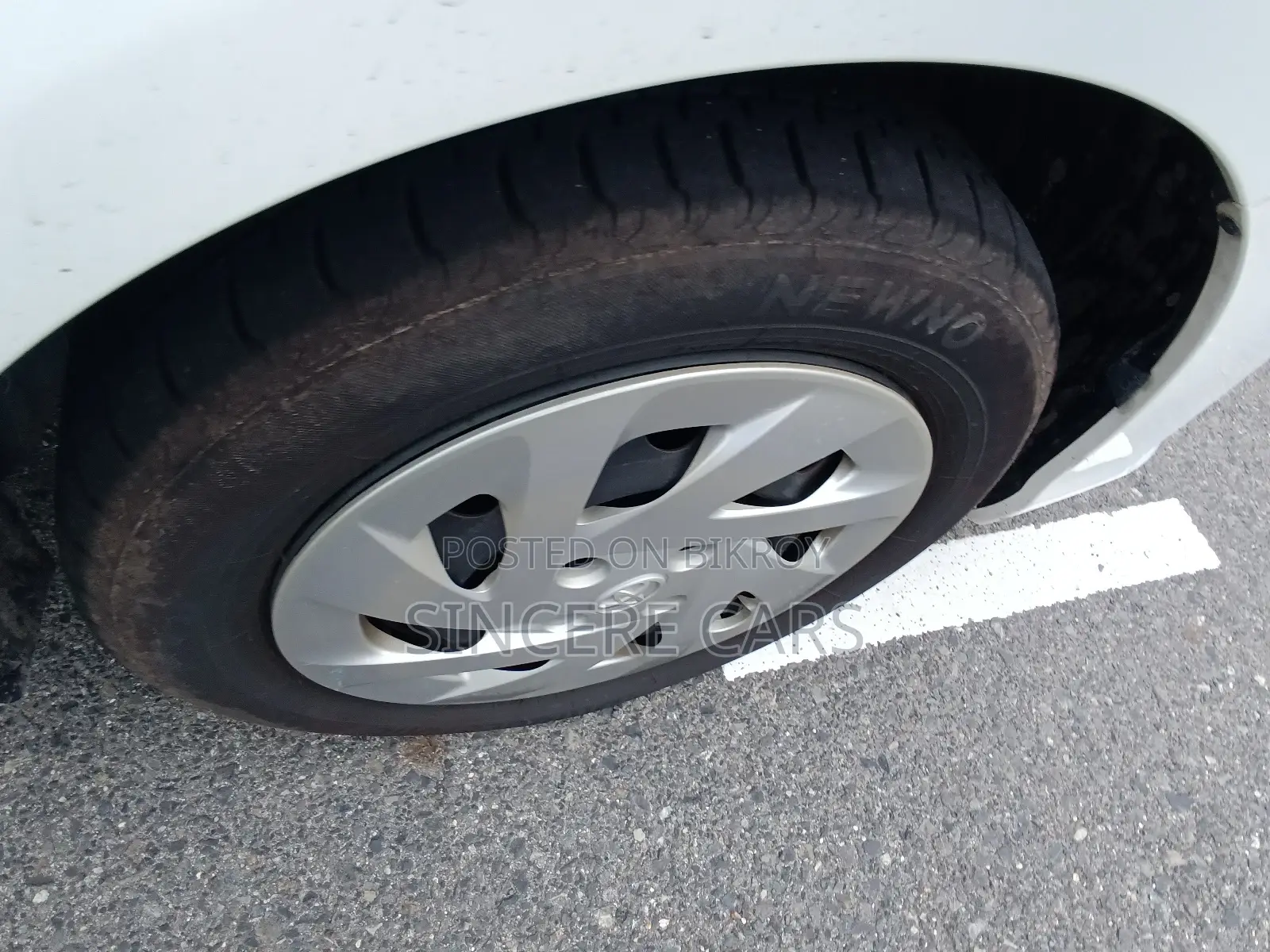 Toyota Axio ex hyb push 29000km 2020