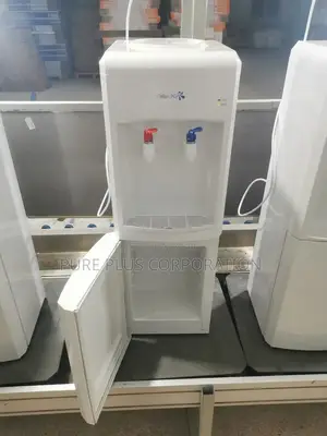 কম্প্রেসর কুলিং সহ ওয়াটার ডিসপেন্সার