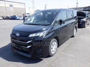 Toyota Noah X LIMITED 2022