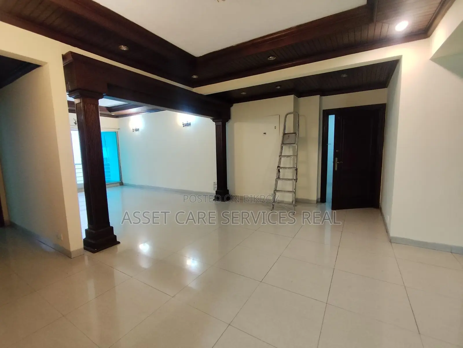 Baridhara Diplomatic Zone 3Bed Un-Furnished Exclusive Apartment Rent