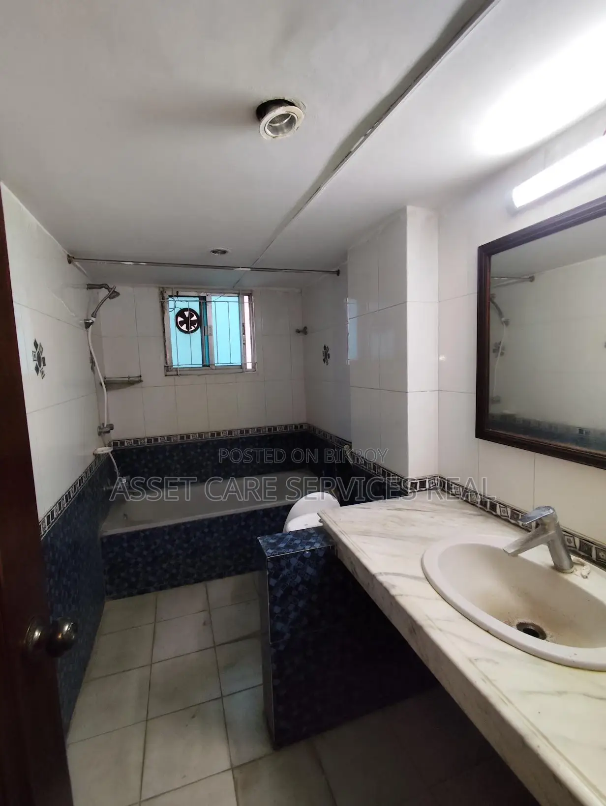 Baridhara Diplomatic Zone 3Bed Un-Furnished Exclusive Apartment Rent