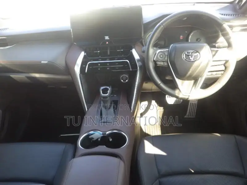 Toyota Harrier NON-HYBRID Z-LEATHER 2021