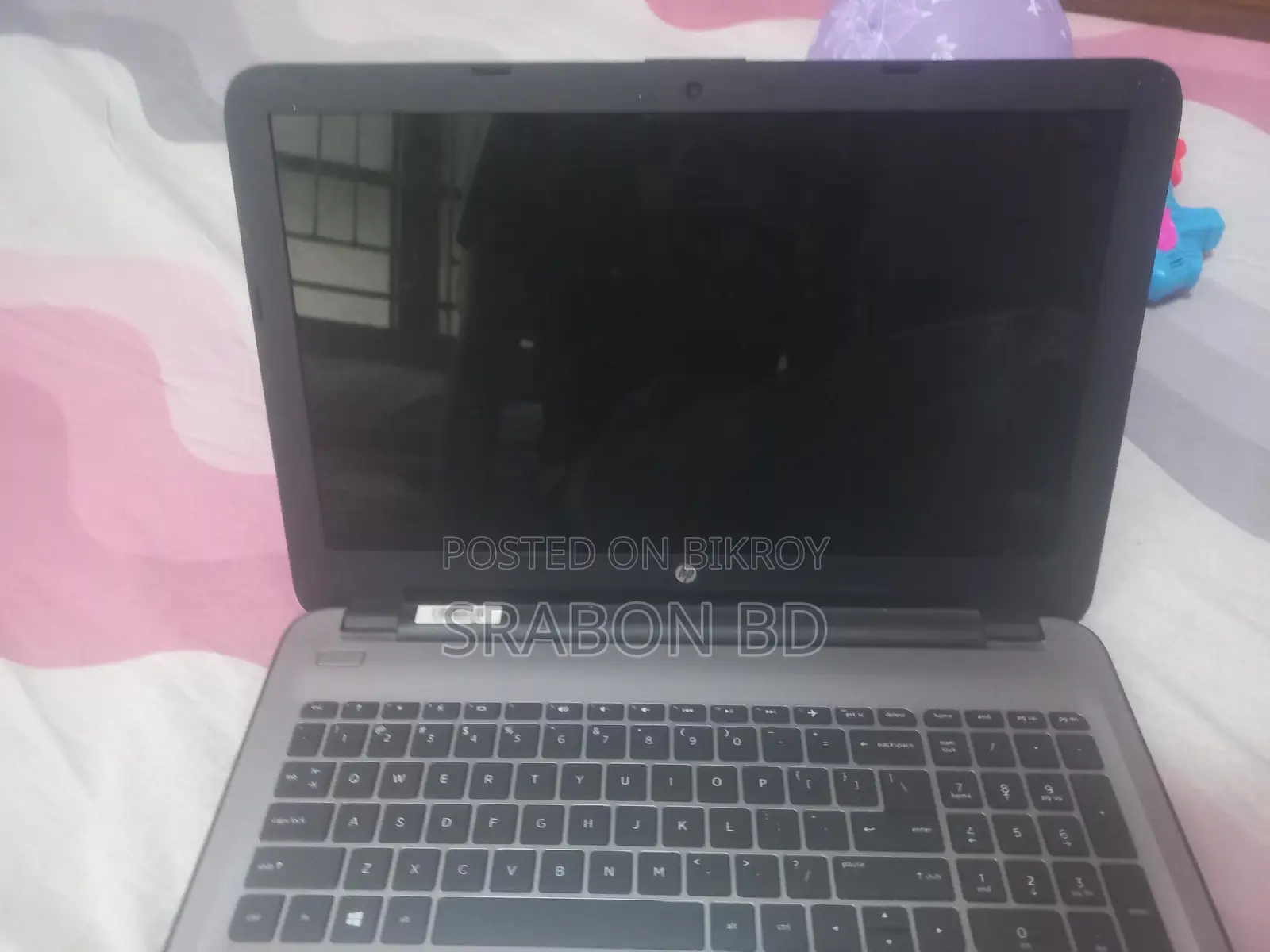 HP Notebook 15-ay074tx