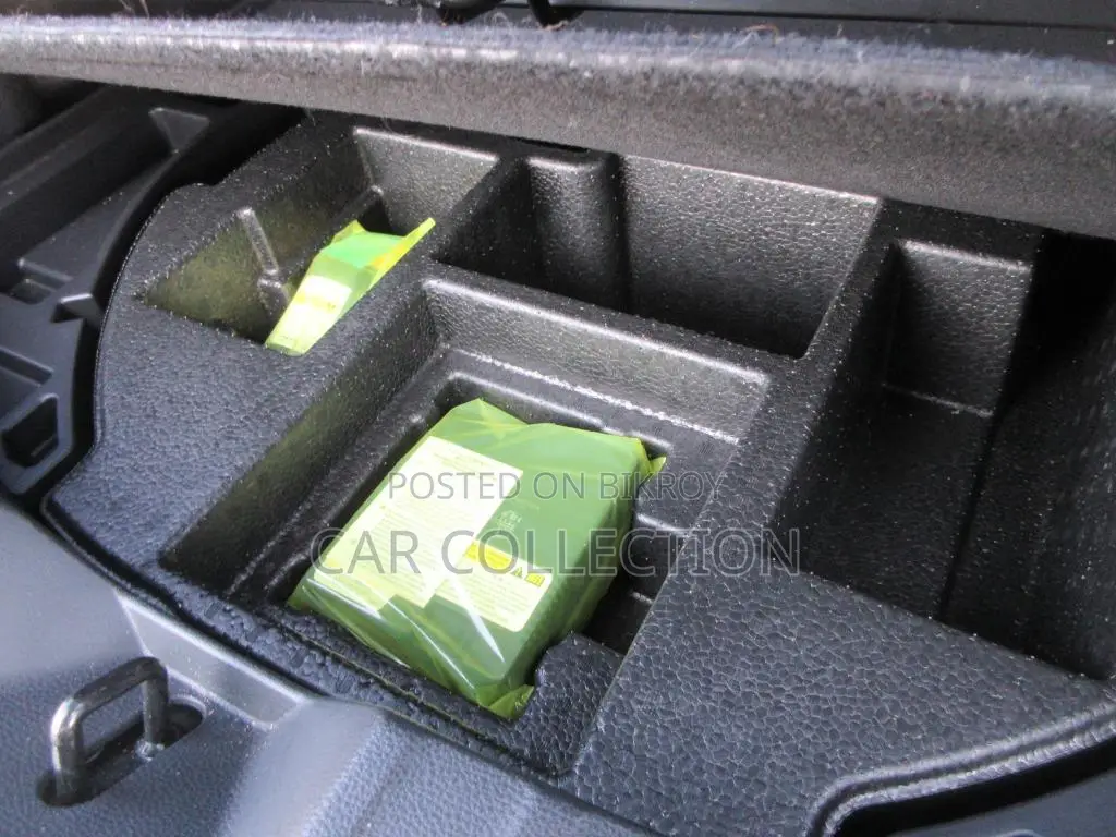 Toyota Corolla Cross Z Leather Hy Black 2021