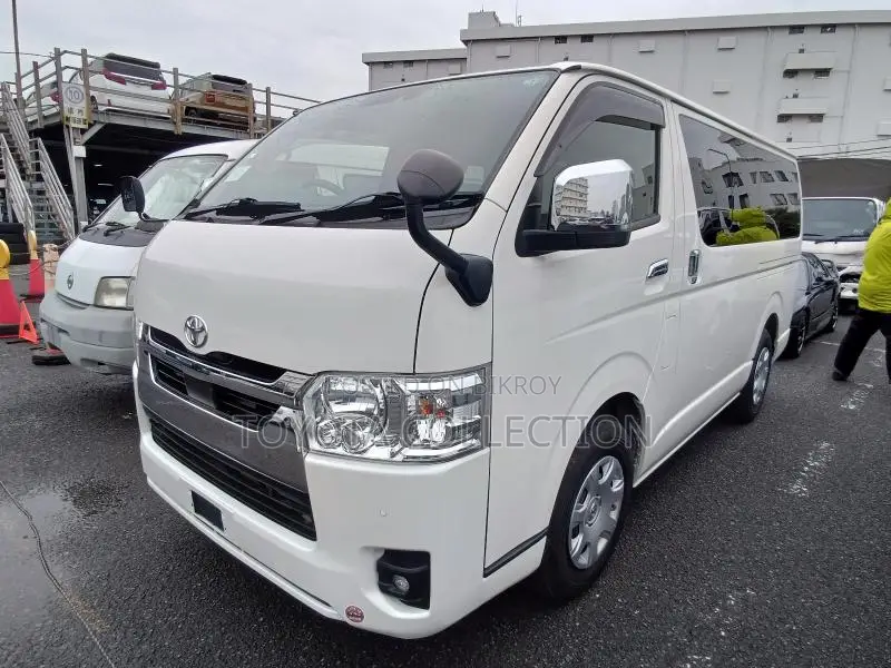 Toyota Hiace SUPER GL PUSH LED 2023