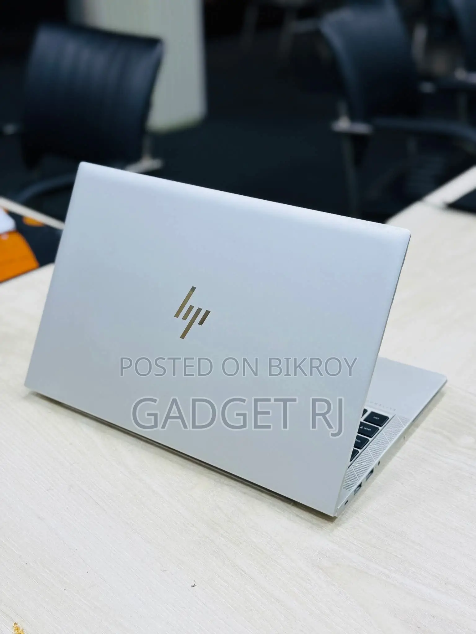 Fully fresh condition laptop
