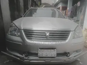 Toyota Premio 2002